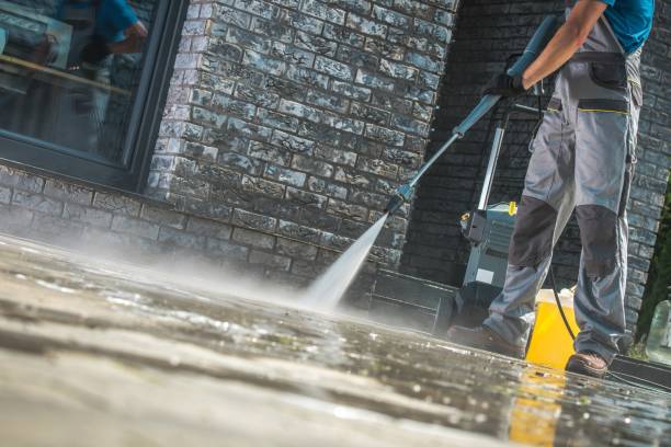Best Pool Deck Cleaning  in Mattituck, NY